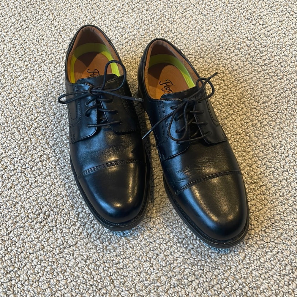 Florsheim Mens Dress shoes. Black  size 7